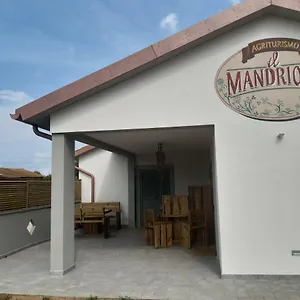  Alloggio per agriturismo Il Mandriolo